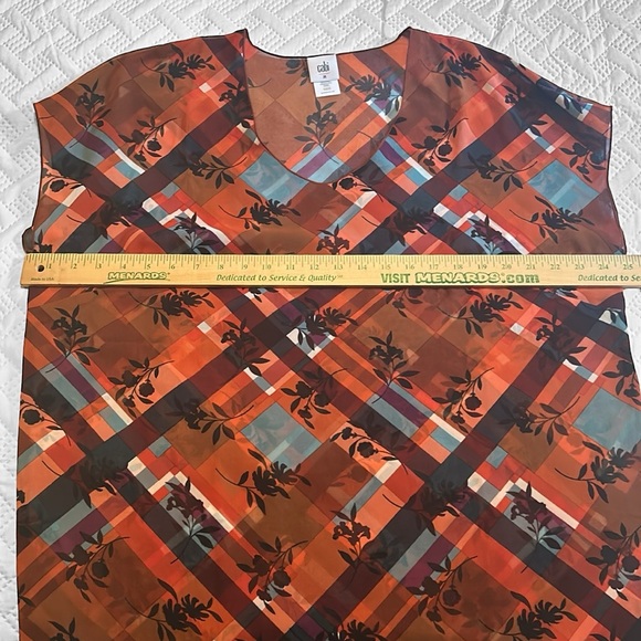 CAbi Lattice Flower Check Pattern (Top & Cami) Blouse Style #3773 - Picture 11 of 12